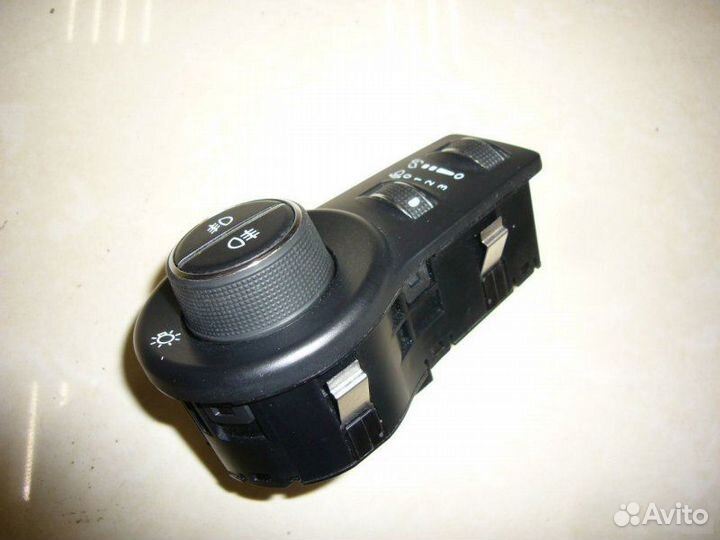 Блок управления светом Jeep Cherokee KL ED6 2014