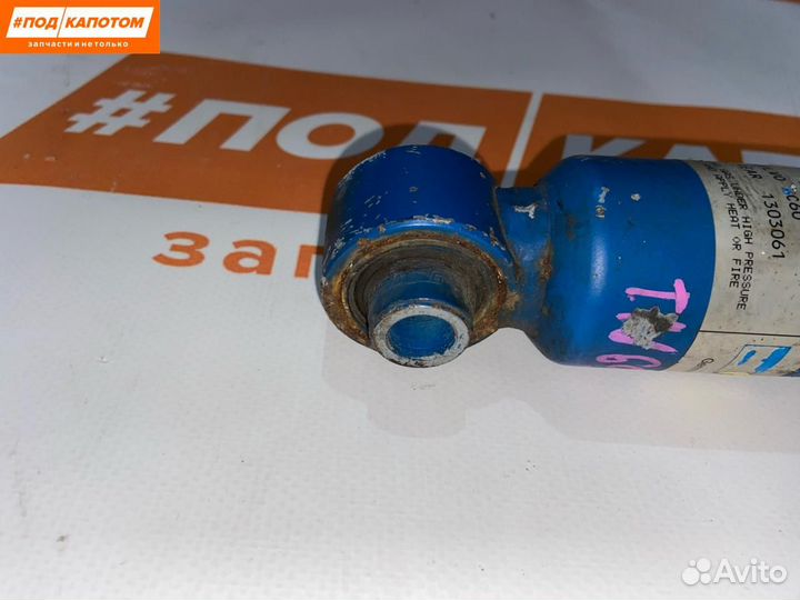 Стойка амортизатора задняя Volvo XC60 2010 1303061