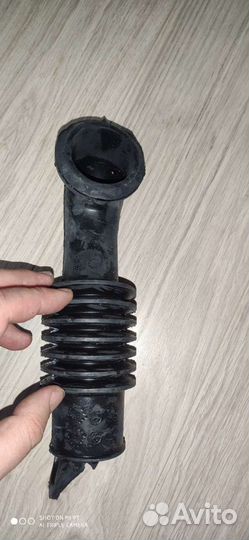 Патрубок заливной Ariston Indesit 066183 C00066183