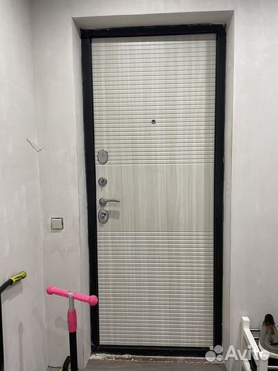 Металлическая входная дверь бу