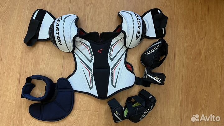 Нагрудник хоккейный