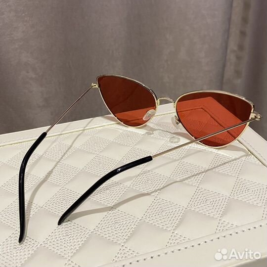 Женские солнечные очки