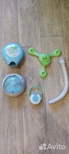 Музыкальная карусель на кроватку