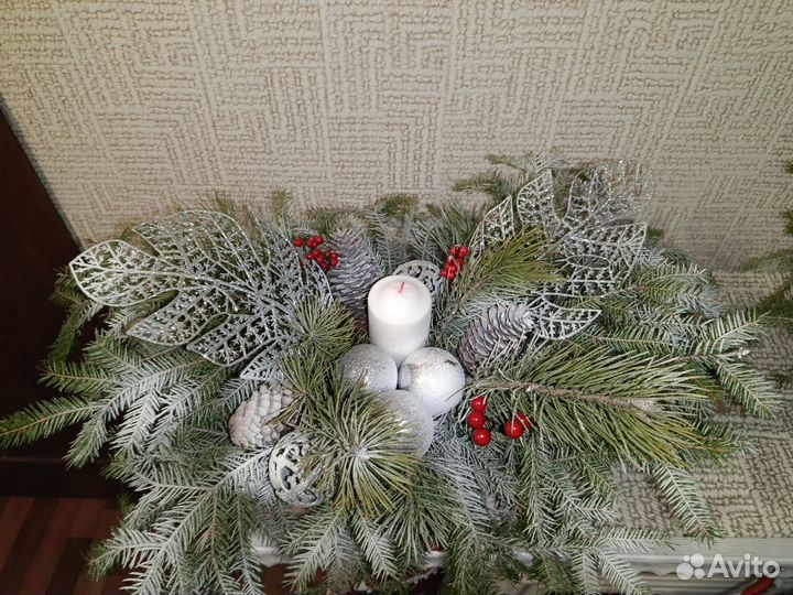 Новогодния композиция на стол. Из живой хвои