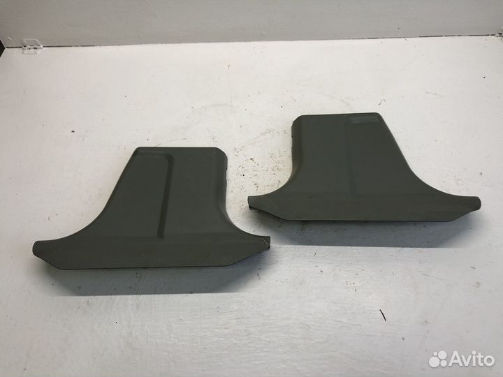 Обшивка стойки нижняя для Mercedes W202