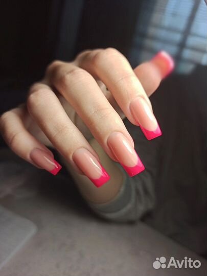 Маникюр и наращивание ногтей