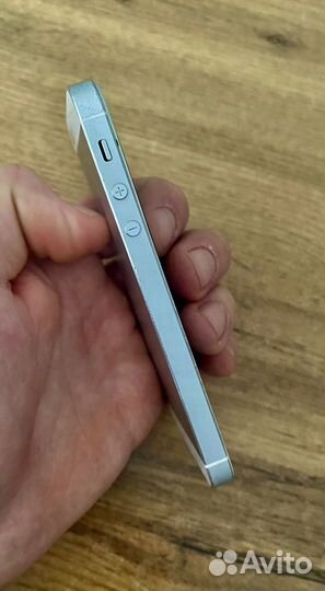 iPhone 5S, 16 ГБ