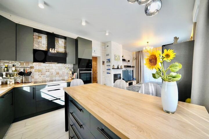 Коттедж 160 м² на участке 10 сот.