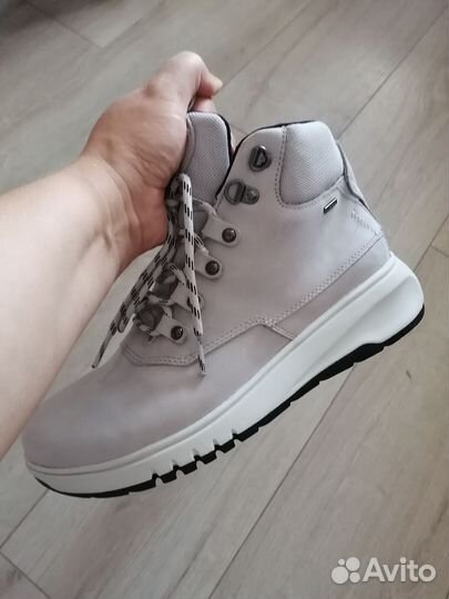 Ботинки женские подростковые Geox 37 нубук