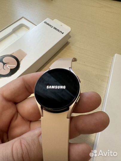 Samsung Galaxy Watch 4 40 mm (Gold)