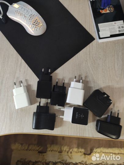 Зарядное устройство для зарядки телефона