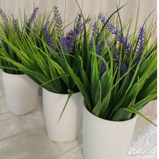 Искусственная зелень, трава, цветы в кашпо