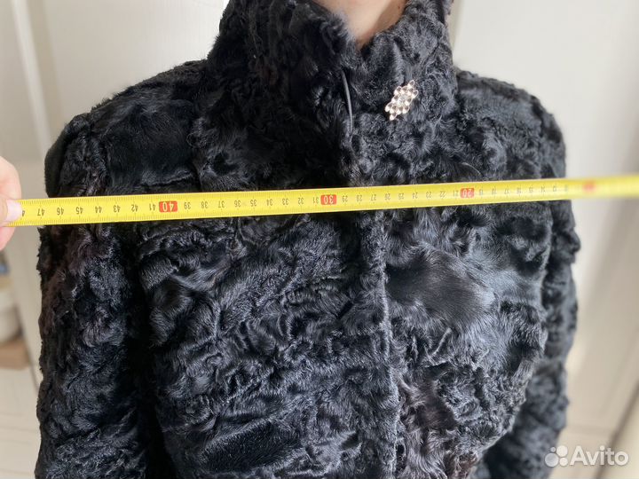 Шуба каракулевая чёрная 48р почти новая