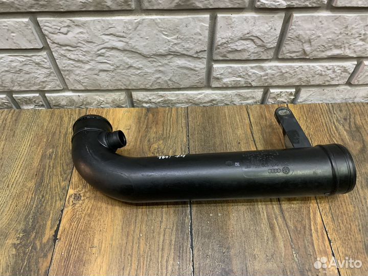 Volkswagen Tiguan Патрубок воздушного фильтра