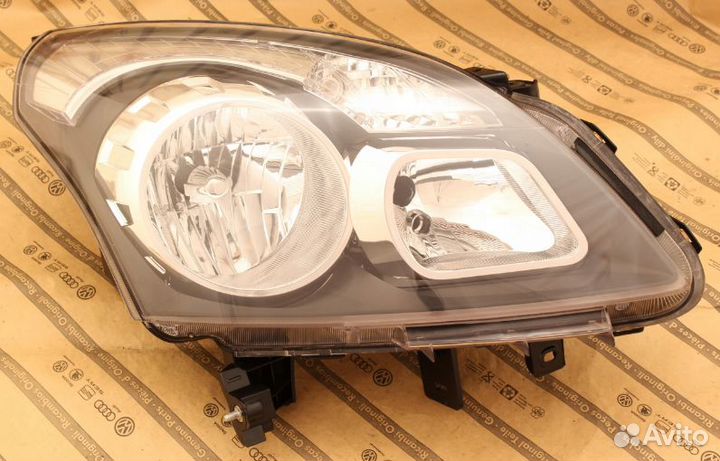 Фара правая renault koleos 1 I 07-11