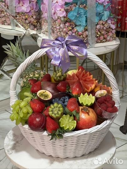 Фруктовая корзина подарок