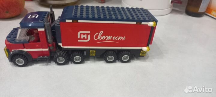 Машинка лего