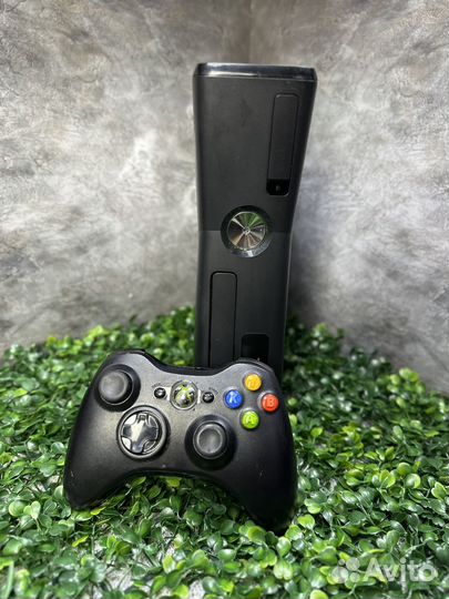 Консоль Xbox 360 Без HD