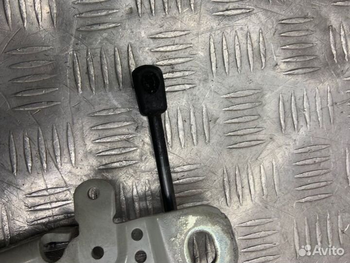 Петля капота Bmw 3 F30