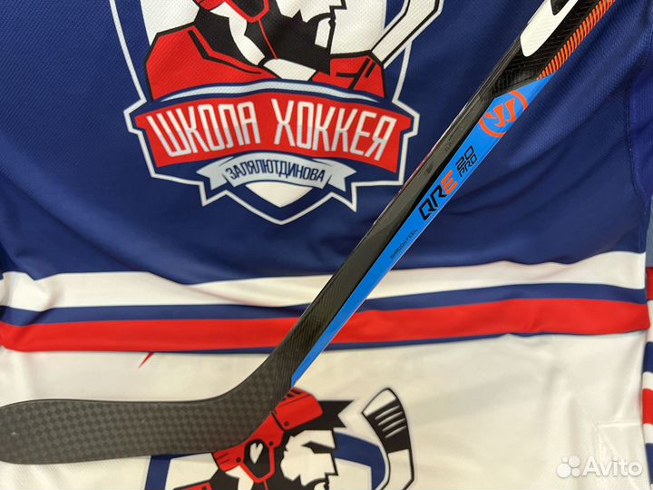 Клюшка хоккейная