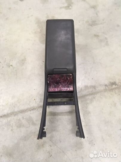 Подлокотник Мерседес w210