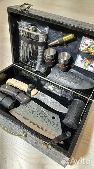 Подарочный набор для пикника в кейсе