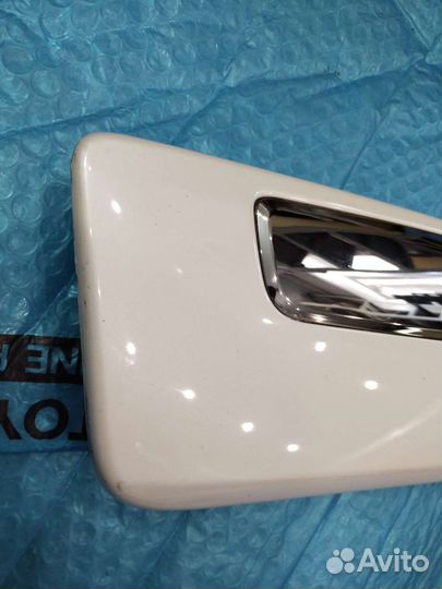 Молдинг передней L двери Lc 200 белый перламутр