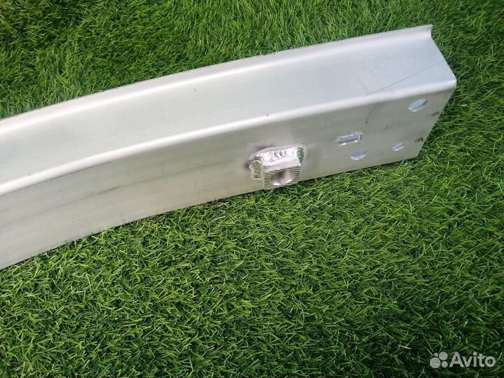 Усилитель бампера передний Toyota Ch-R maxa10