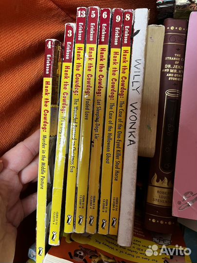 Книги и одежда