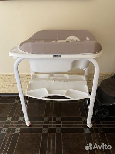 Пеленальный стол с ванночкой