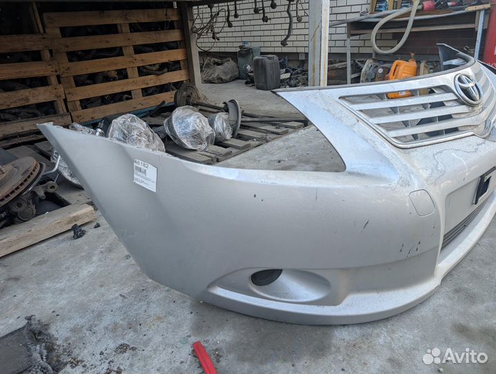 Бампер Toyota Avensis ZRT272 3ZR-FAE Перед