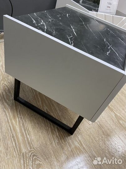 Тумба прикроватная 