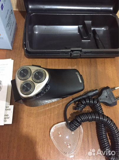 Элеткpобритва Беpдcк 9