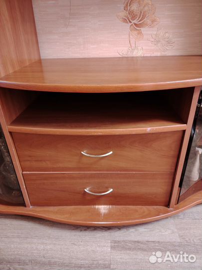 Тумба под телевизор