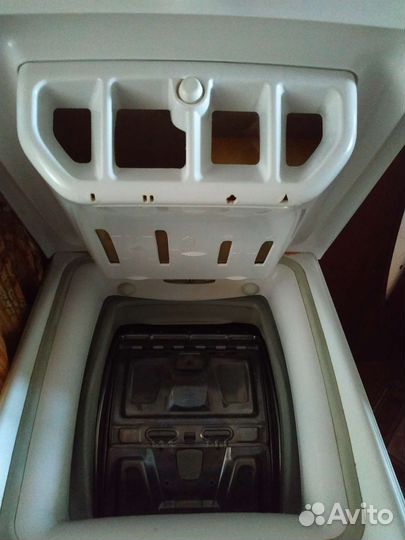 Стиральная машина с вертикальной загрузкой