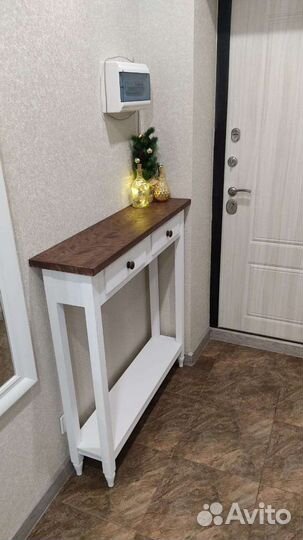 Консольный столик