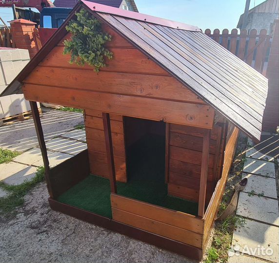 Детский игровой домик из дерева для дачи