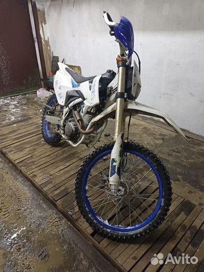 Мотоцикл GR2