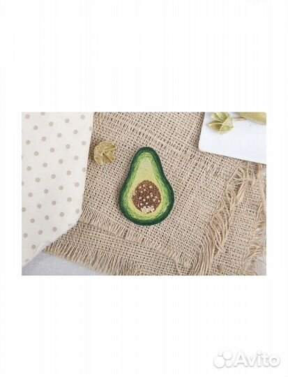 Набор для вышивания Брошь Авокадо Panna