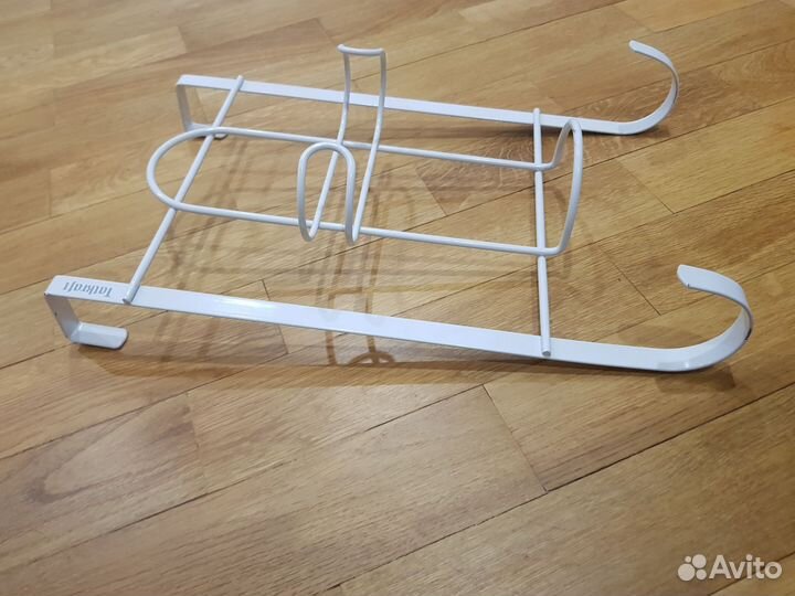 Держатель для гладильной доски и утюга