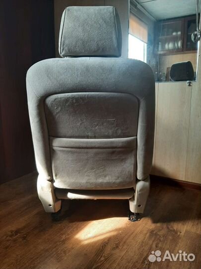 Водительское кресло