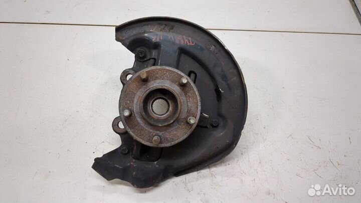 Ступица (кулак, цапфа) левая передняя Ford Focus 3