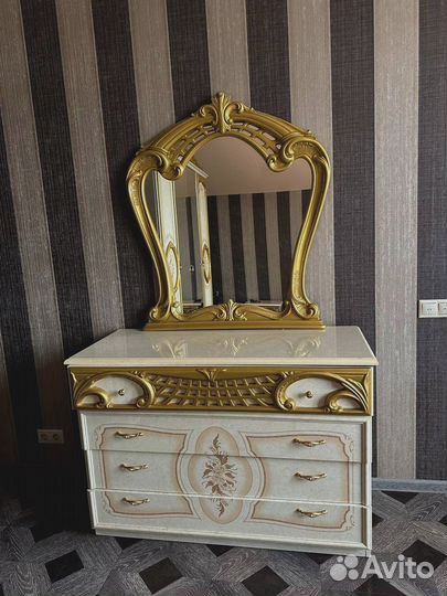 Спальный гарнитур бу