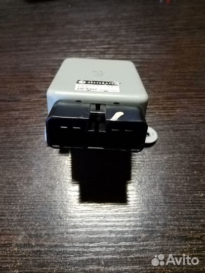 Блок управл.топливным насосом субару трибека