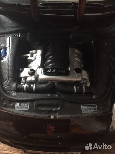 Porsche Cayenne S 1:18