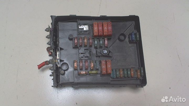 Блок предохранителей Volkswagen Touran, 2006