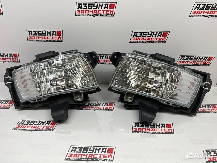 Туманки Toyota Corolla 2002-2004 год. Комплект