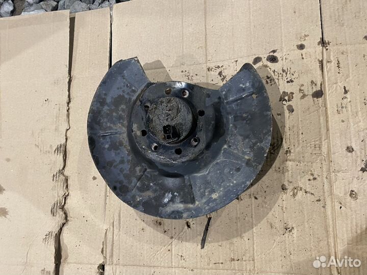 Ступица задняя mazda 3 BL