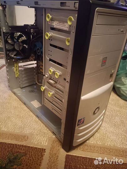 Материнская плата с процессором