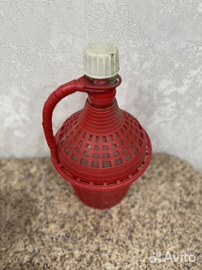 Кувшин плетеный